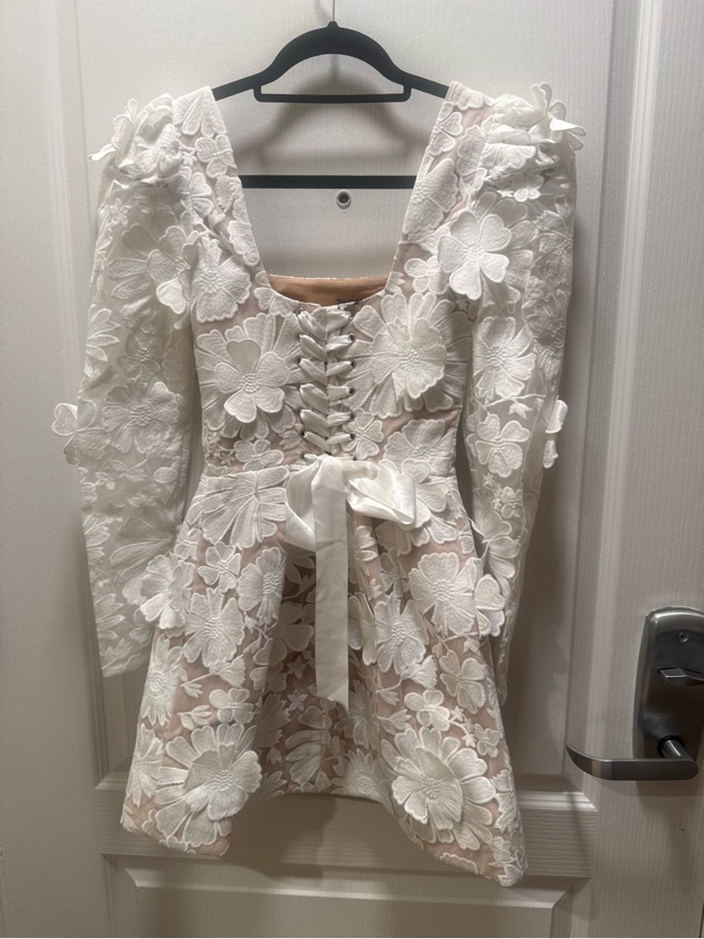 Helsi Ellen Long-Sleeve 3D Floral Mini Dress In White Size XS NWOT - Picture 6 of 7